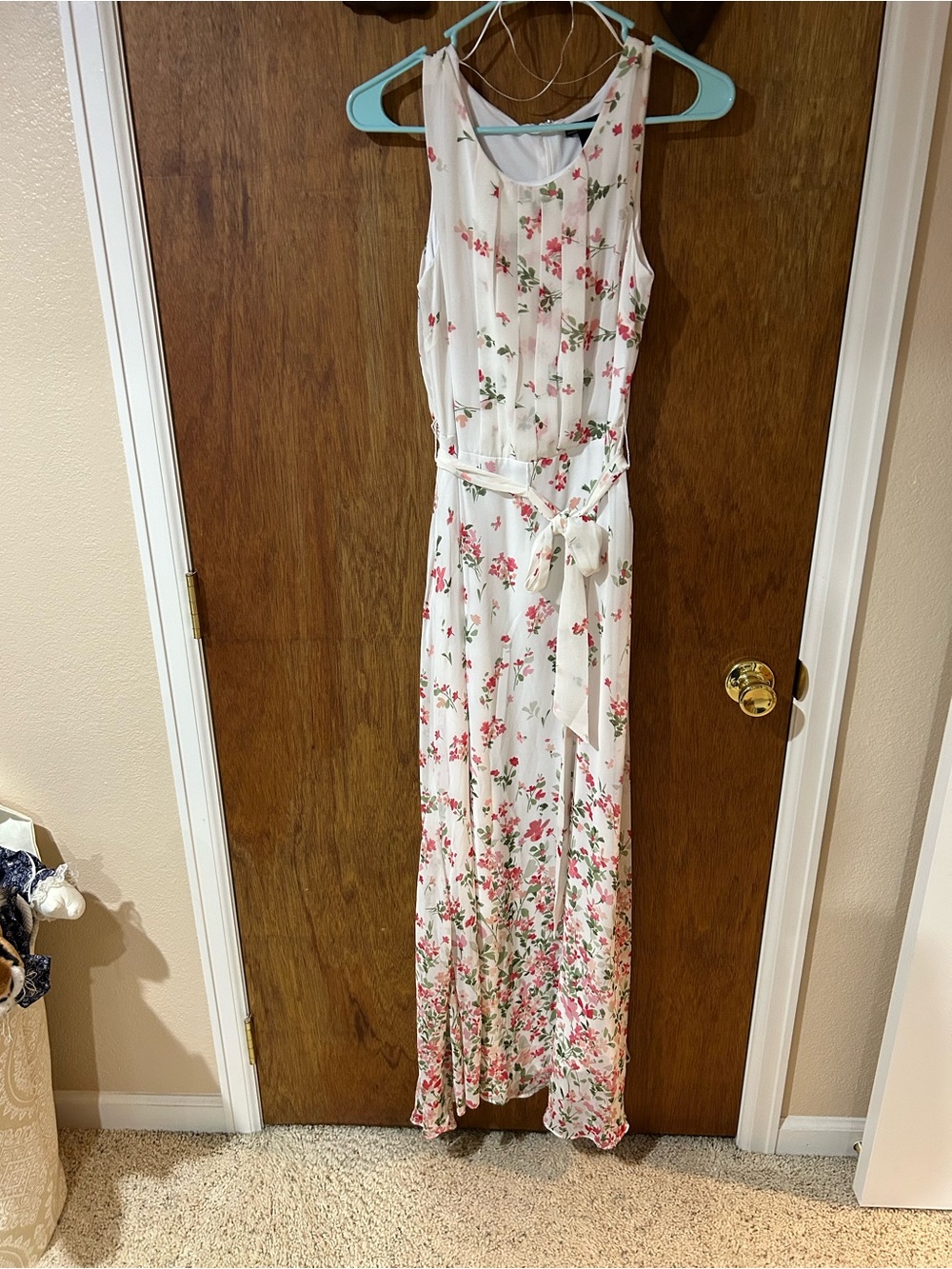 R&K White Maxi Dress with Pink Floral Print and Tie Waist